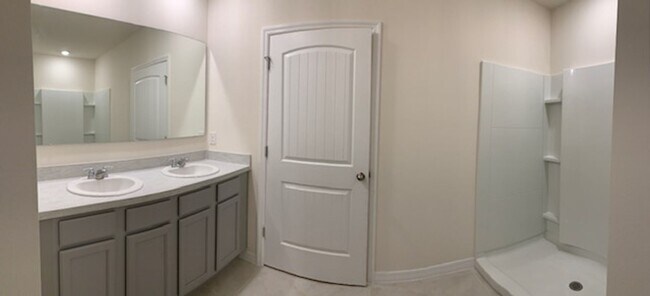 Building Photo - 20007 Royal Tern Ct