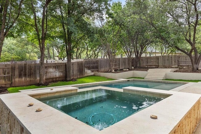 Building Photo - 3313 Oxsheer Dr