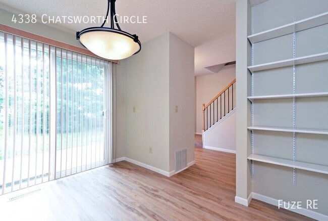 Building Photo - 4338 Chatsworth Cir