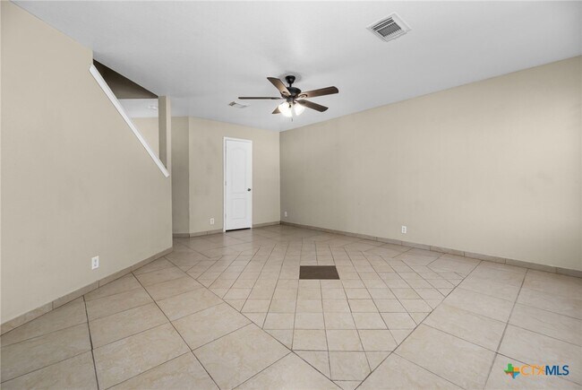 Building Photo - 3422 Old Spanish Trail