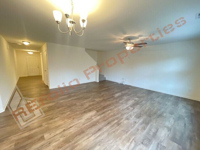 Building Photo - Stylish 4-Bedroom 3 Bathroom Single Home w/ a Guest Suite on the Main Level in Elmwood, Raleigh, ...