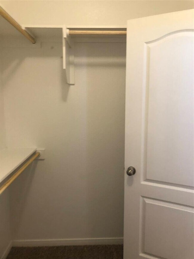 Building Photo - 1611 Curlew Ln