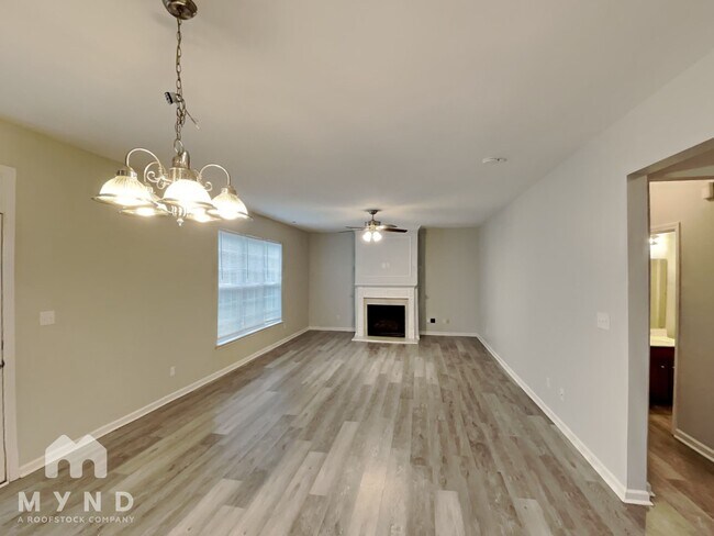 Building Photo - 15819 Herring Gull Way