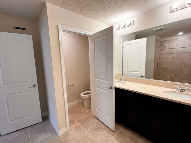 Building Photo - 4508 Sparkling Shell Ave