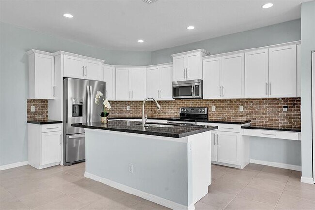Building Photo - 7162 Prudencia Dr