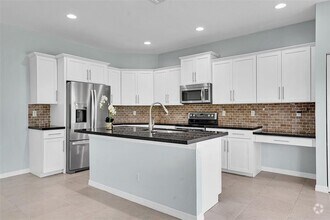 Building Photo - 7162 Prudencia Dr