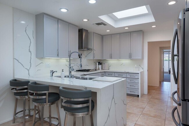 Building Photo - 2 Lehigh Ct