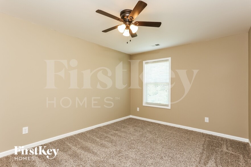 Building Photo - 4180 Pleasant Woods Dr