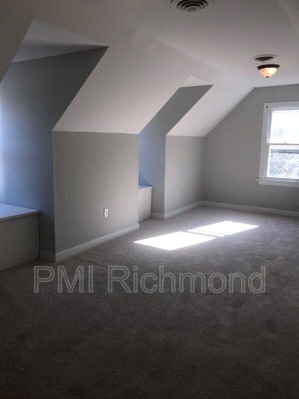 Building Photo - 10841 Ramshorn Road
