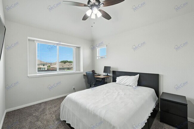 Building Photo - 3829 Honey Grove Dr