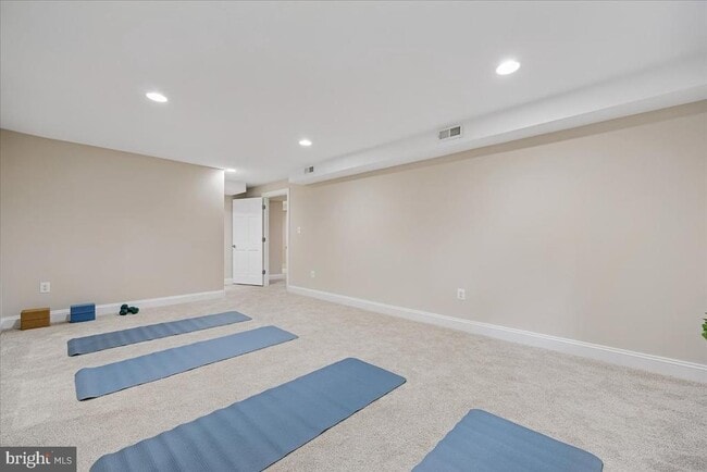 Building Photo - 4902 De Russey Pkwy