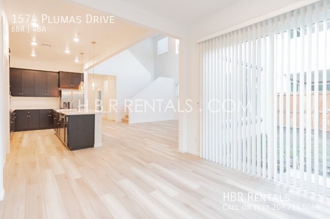 Building Photo - 1574 Plumas Dr