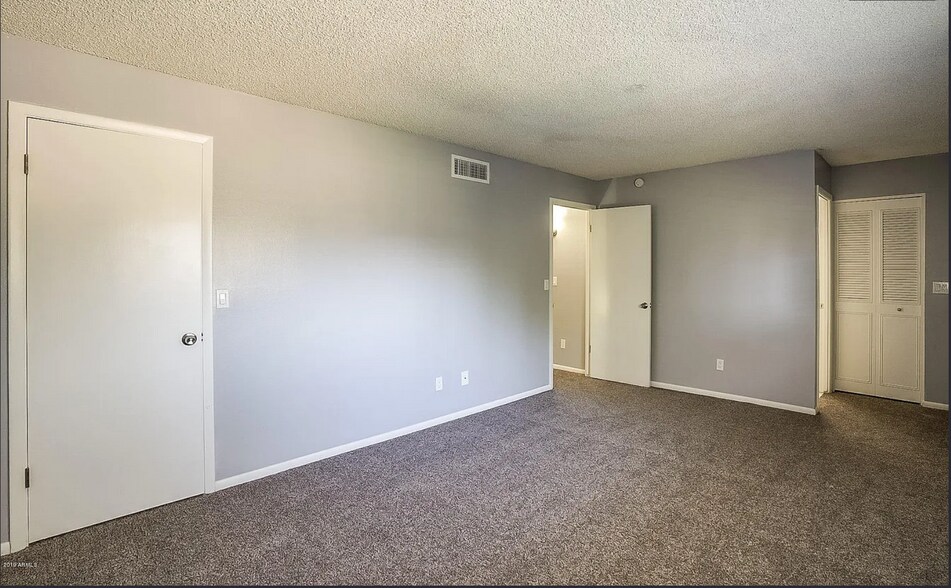 Building Photo - 4601 N 21st Ave