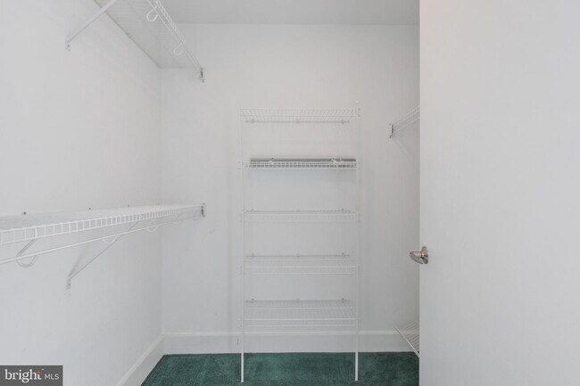 Building Photo - 2772 Lighthouse Point E