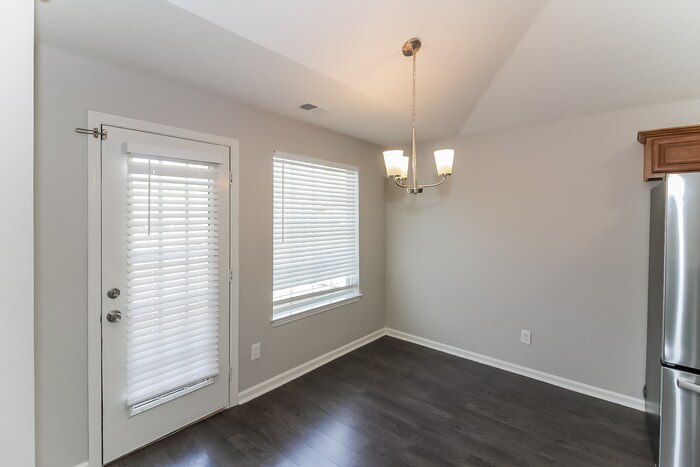 Building Photo - 1193 Casentino St