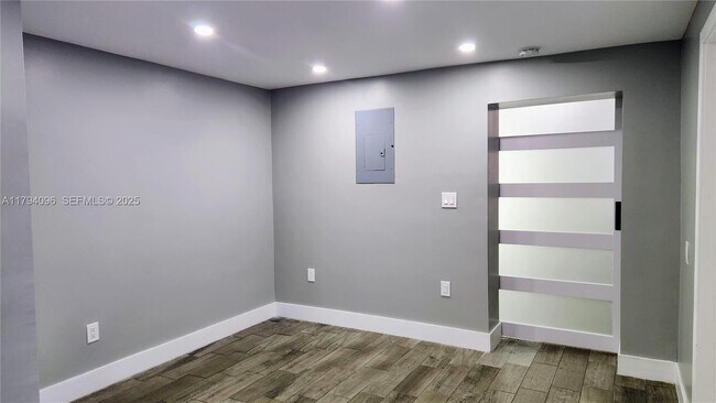 Building Photo - 2489 SW 11th St