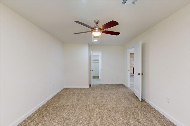 Building Photo - 2218 Poplar Park Dr