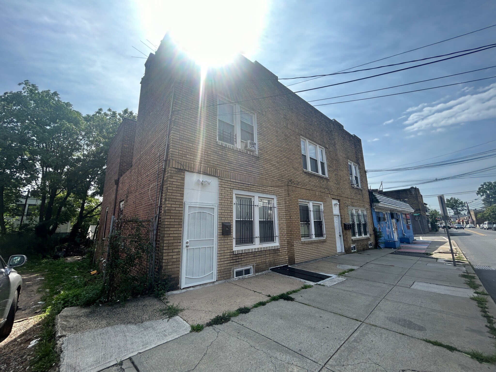 Building Photo - 152 Stuyvesant Ave