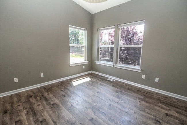 Building Photo - 20901 Cypress Way