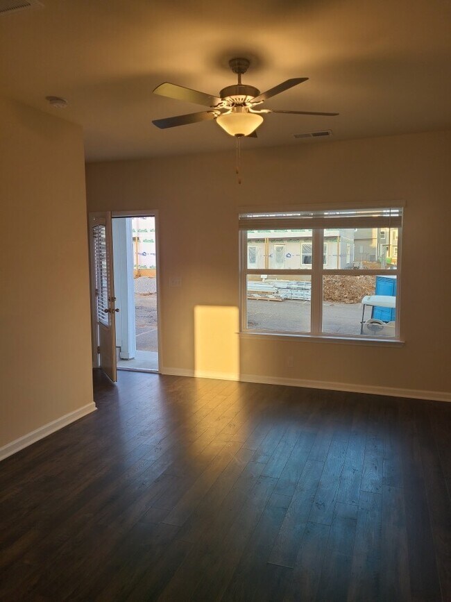 Building Photo - 8079 Logan Dr