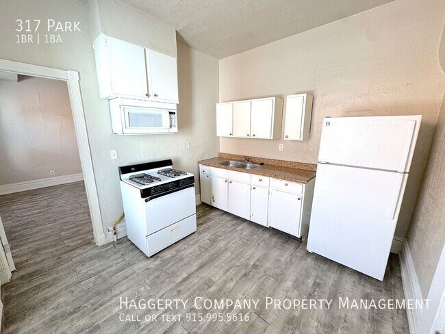 Building Photo - 317 Park-