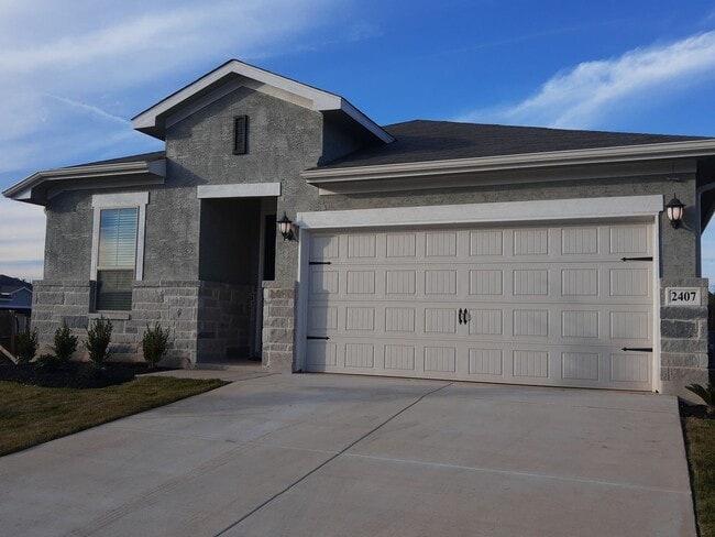 Building Photo - Brand New 3 Bedroom ~ Single Story ~ Located off Loop 1604 and Redland Rd.