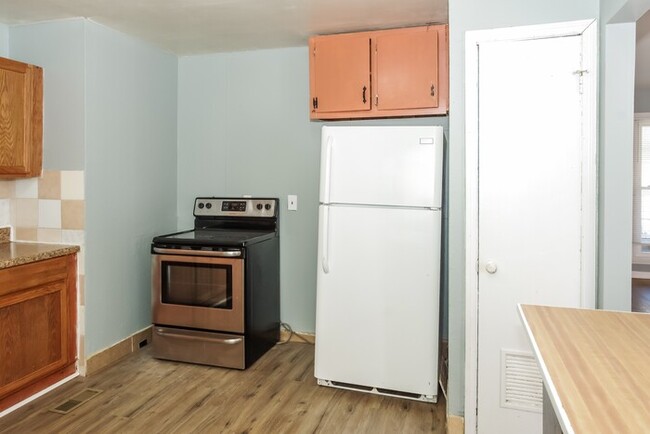 Building Photo - 2105 Medaris Rd NW