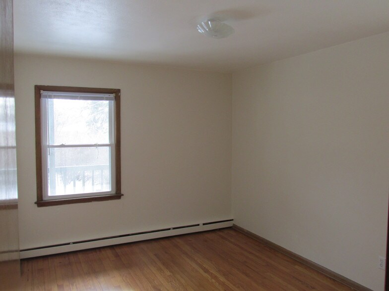 Building Photo - 1113 Haywood Dr