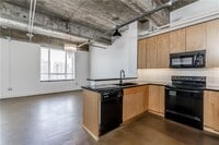 Building Photo - 710 Colorado St