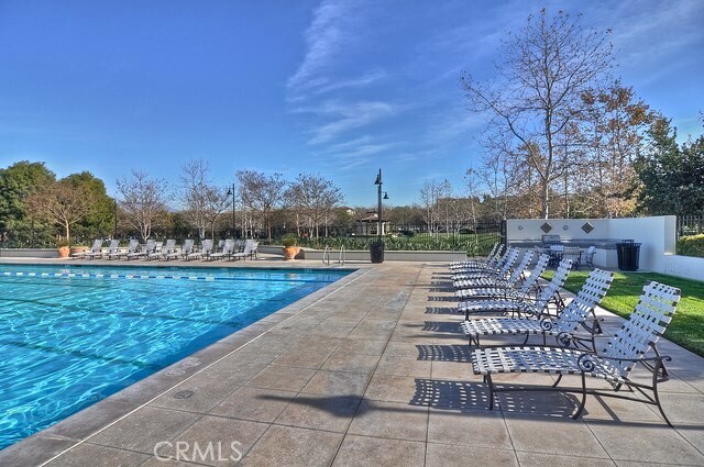 Building Photo - 165 Stepping Stone