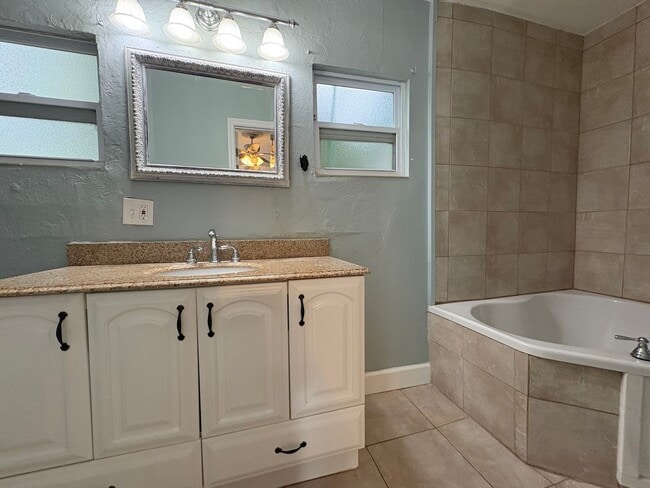 Building Photo - Absolutely Gorgeous 3 BR home in Thornton ...