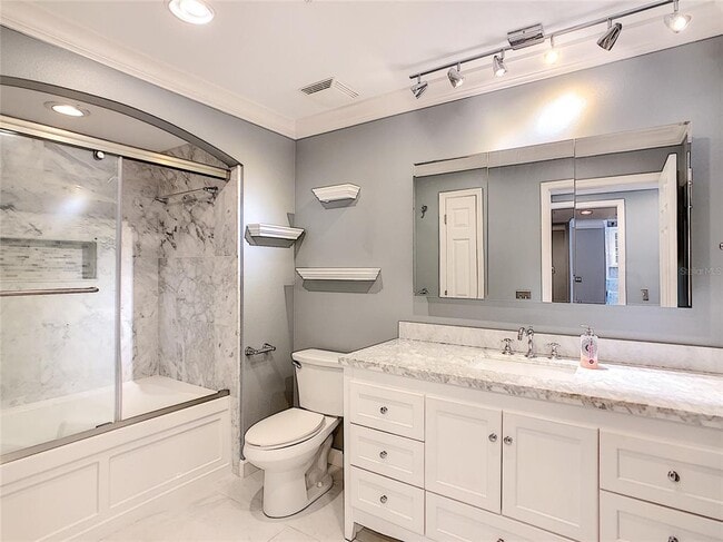 Building Photo - 322 E Central Blvd