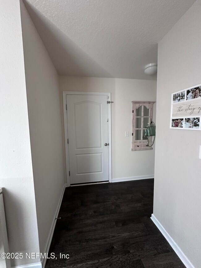 Building Photo - 2535 Acorn Creek Rd