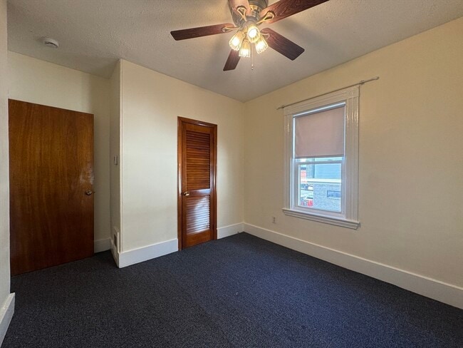 Building Photo - 58 Hichborn St