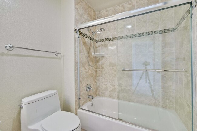 Building Photo - Condo Near Cupertino High | Updated Kitche...