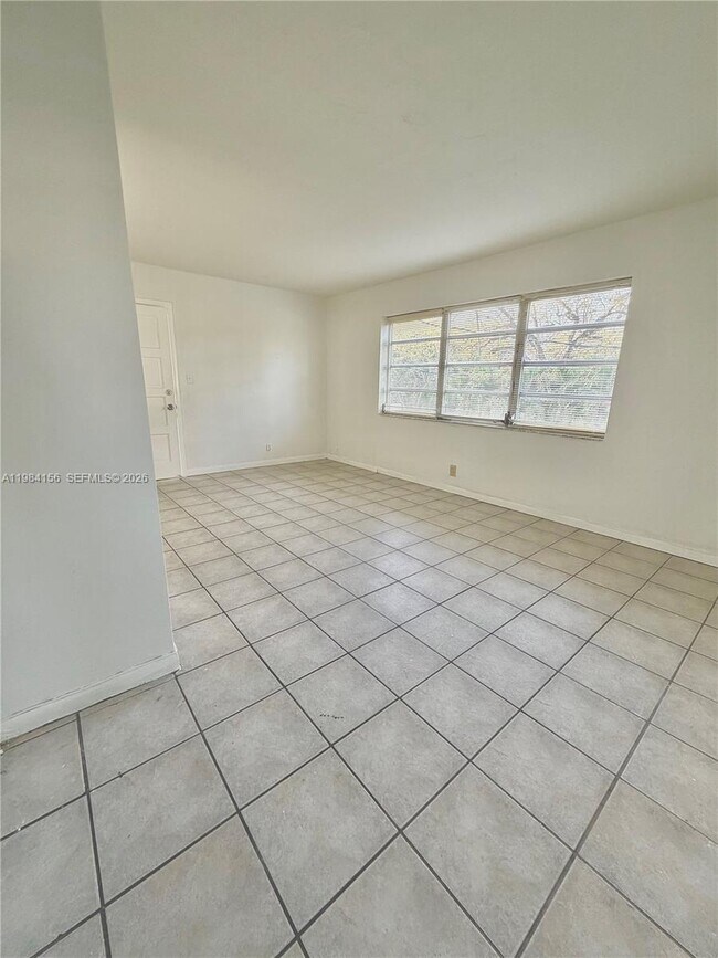 Building Photo - 1147 NW 9th Ave