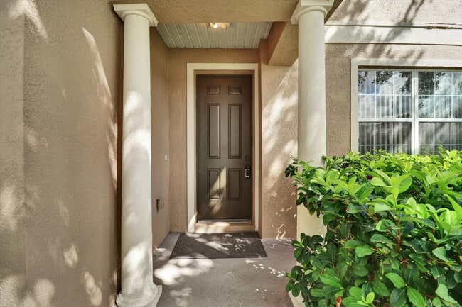 Building Photo - 2719 Portchester Ct