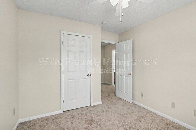 Building Photo - 4609 Falcon Chase Dr SW