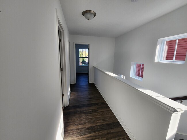 Building Photo - 326 N Warman Ave