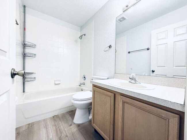 Building Photo - 2983 Ashland Ln S