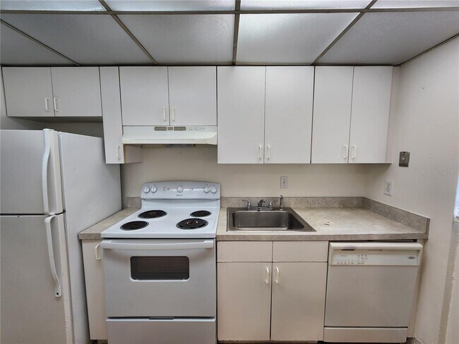 Building Photo - 719 SW 75th St