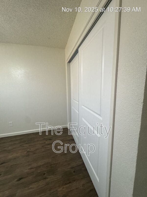 Building Photo - 806 Monarch Cir