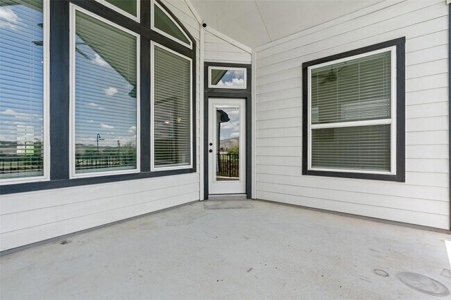 Building Photo - 920 Hornsby Holw