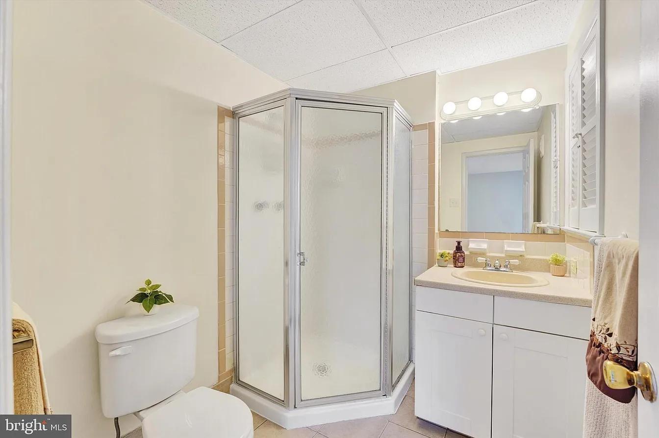 Building Photo - 4880 W Brigantine Ct