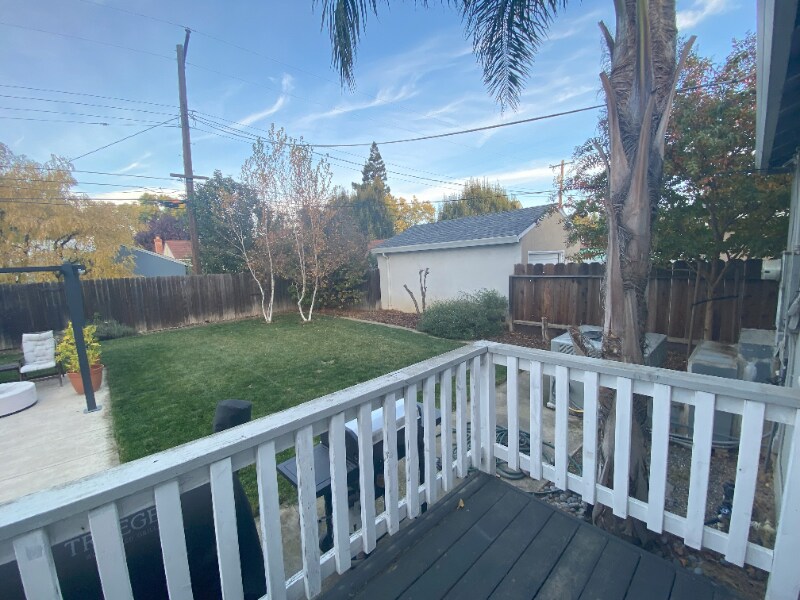 Building Photo - 615 Fremont Way