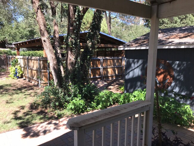 Building Photo - 2824 23rd St