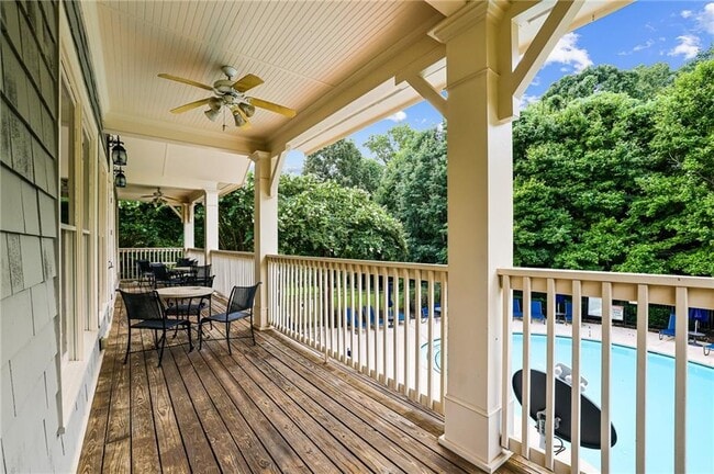 Building Photo - 1565 Oakdale Bluffs Dr