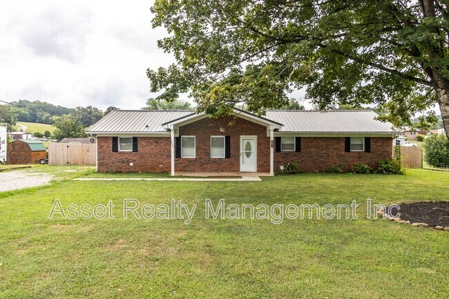 Building Photo - 2821 Vicksburg Ln