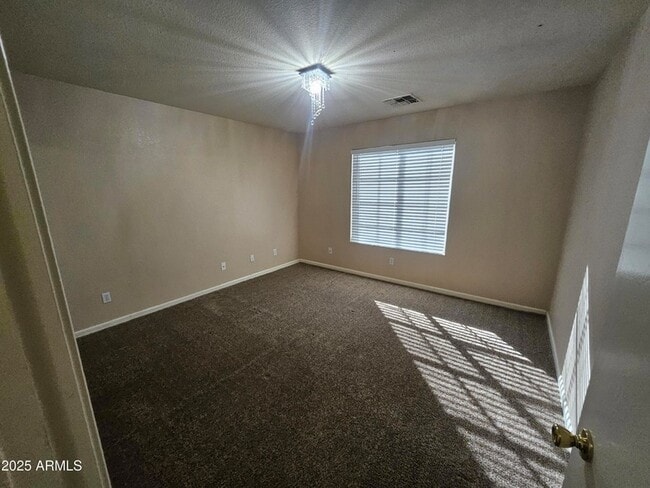 Building Photo - 842 E Impreria St