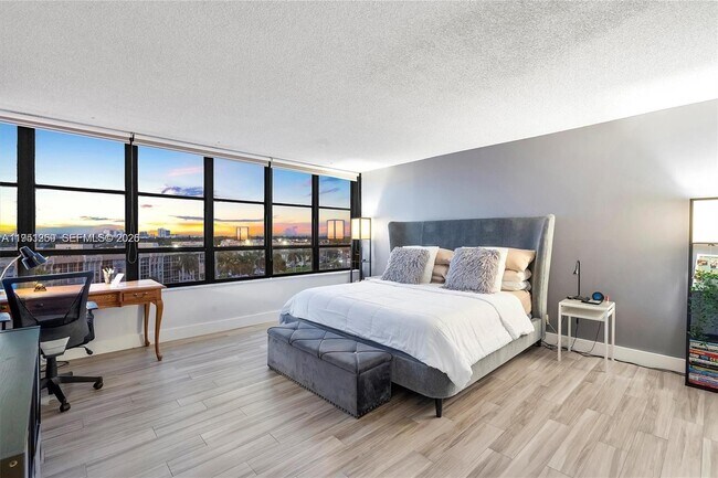 Building Photo - 500 Three Islands Boulevard